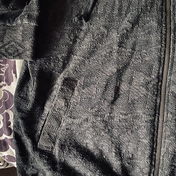 *NWT* AE size medium full zip Aztec print hoodie - Picture 4 of 4